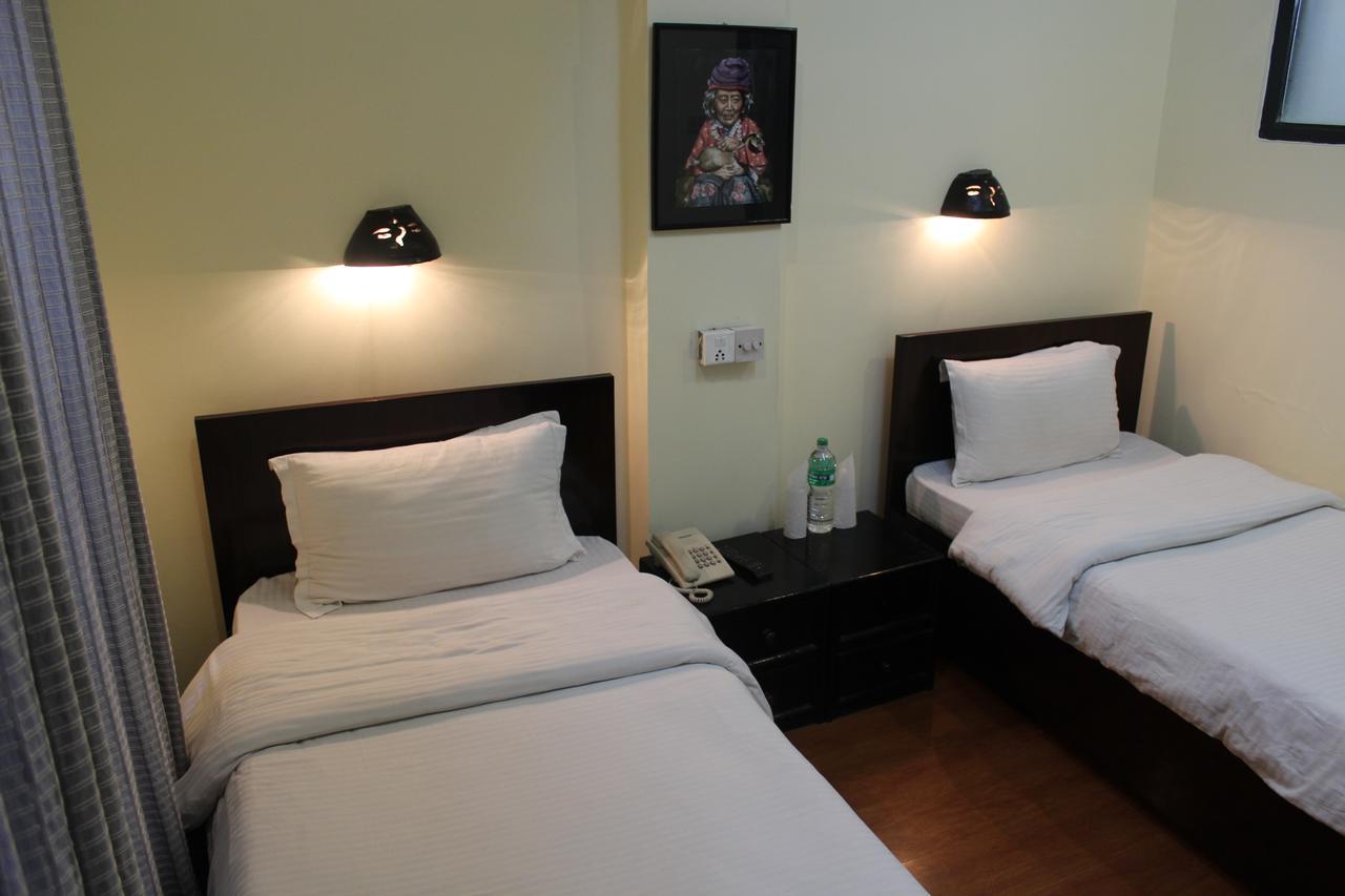 Hotel Buddha Land Катманду Экстерьер фото